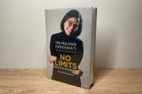 The Authorized Biography Sri Mulyani Indrawati :No Limits Reformasi Dengan Hati